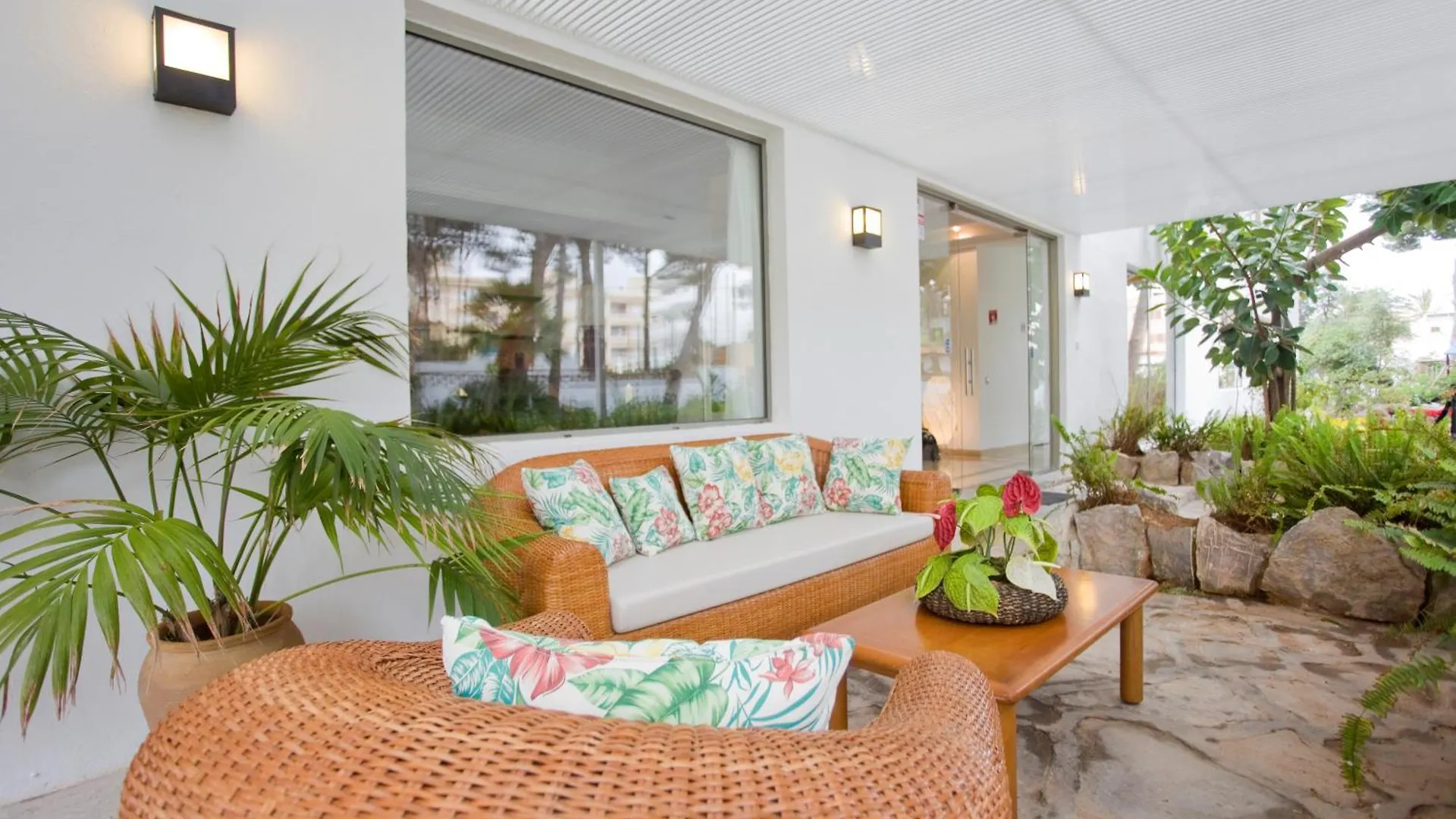 Petit Garden Hotel By Flacalco Cala Ratjada